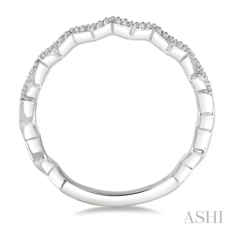 1/10 Ctw Zig-Zag Round Cut Diamond Ring in 10K White Gold