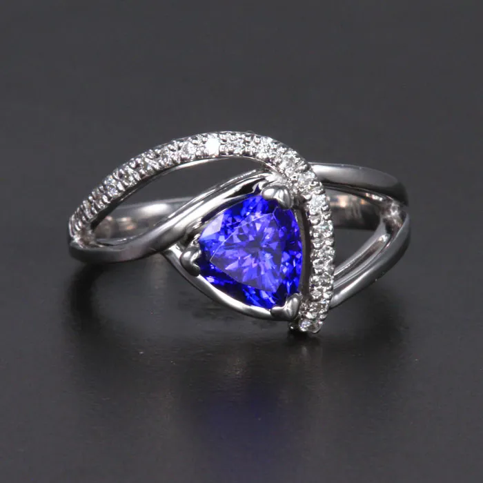 14K White Gold Trilliant Tanzanite and Diamond Ring 1.36 Carats