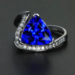 14K White Gold Trilliant Tanzanite and Diamond Ring 5.55 Carats