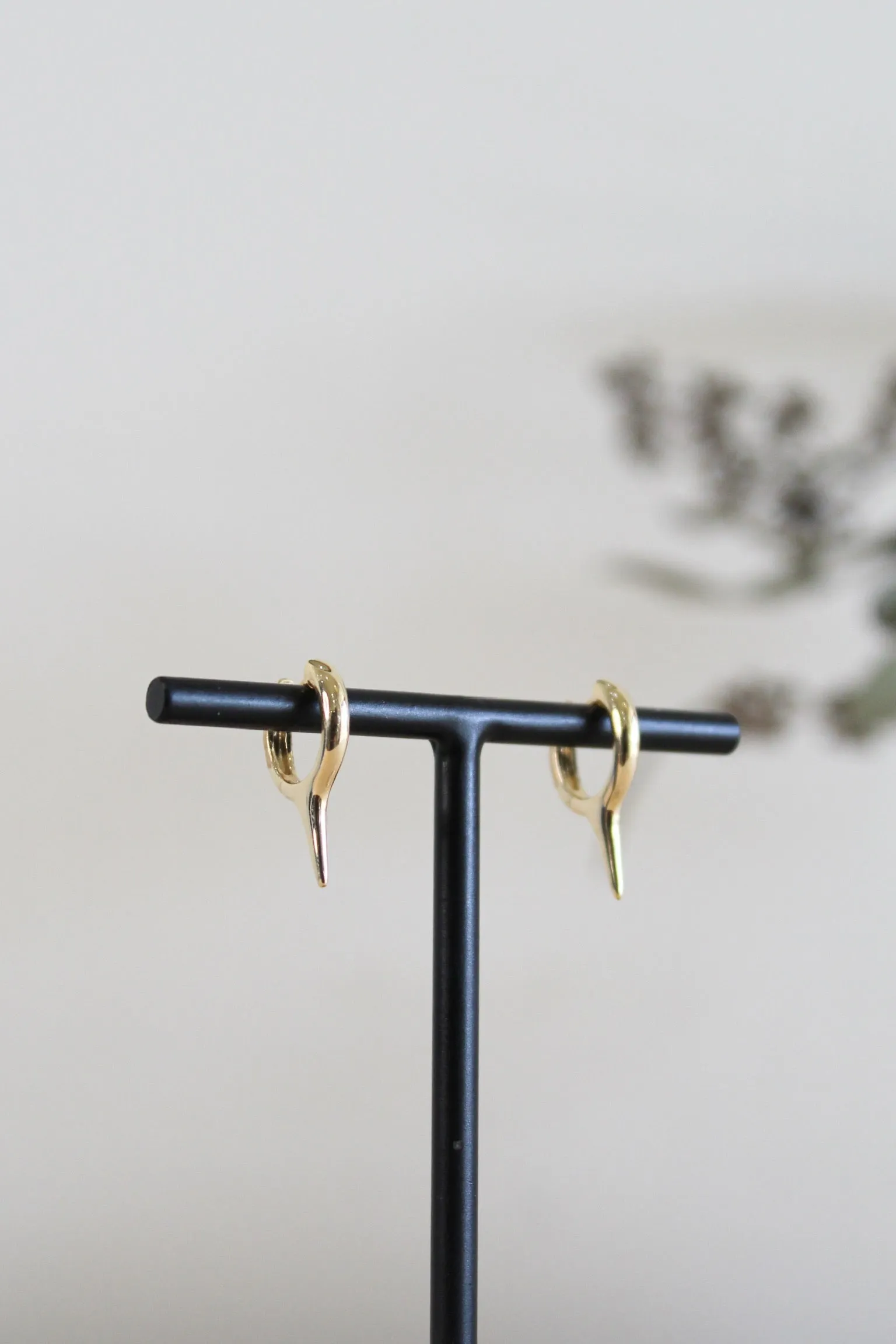 14k Yellow Gold Small Spike Earrings