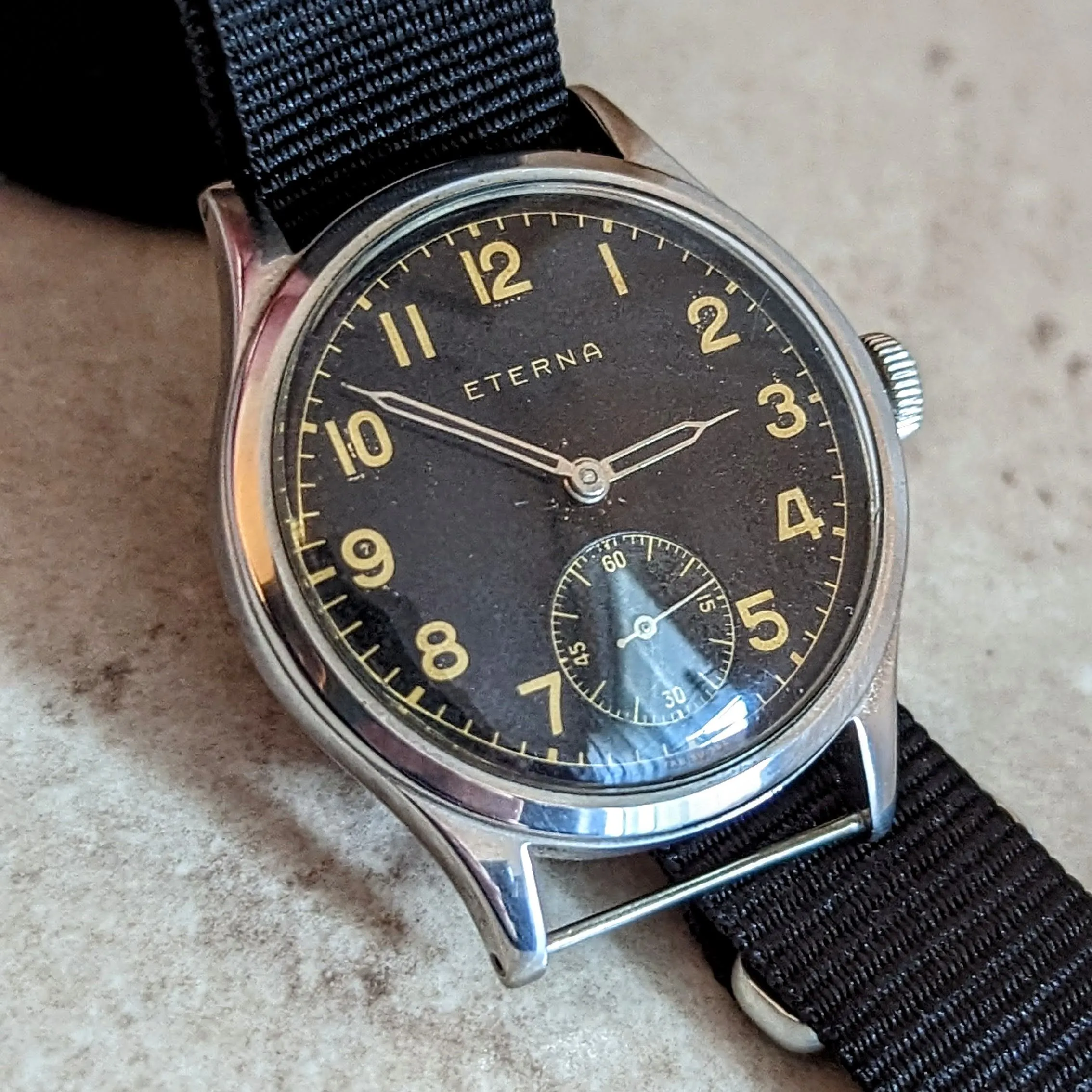 1942 ETERNA WWII Military Jumbo Wristwatch 15 Jewels Cal. 852 Swiss Vintage Watch