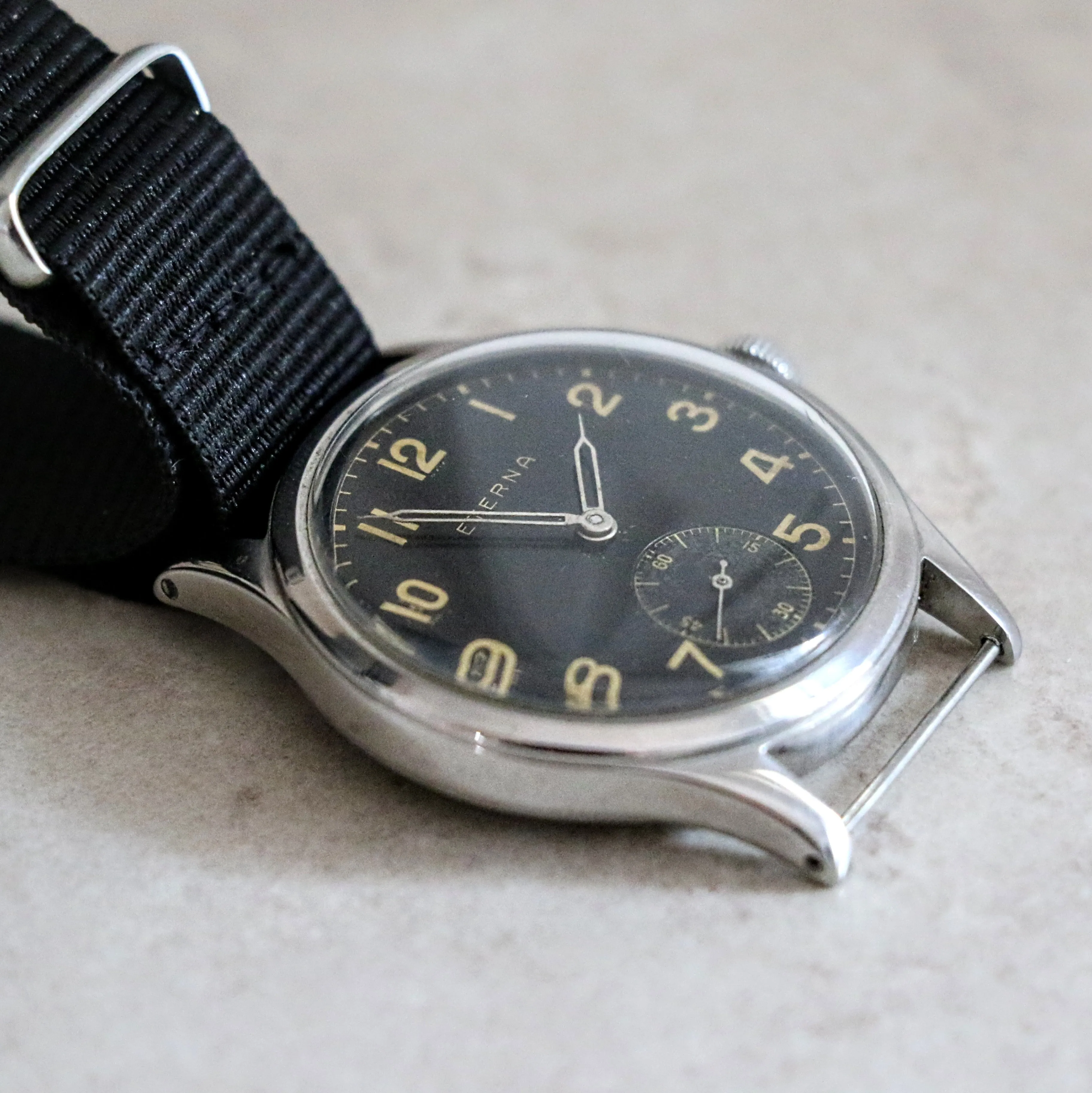 1942 ETERNA WWII Military Jumbo Wristwatch 15 Jewels Cal. 852 Swiss Vintage Watch