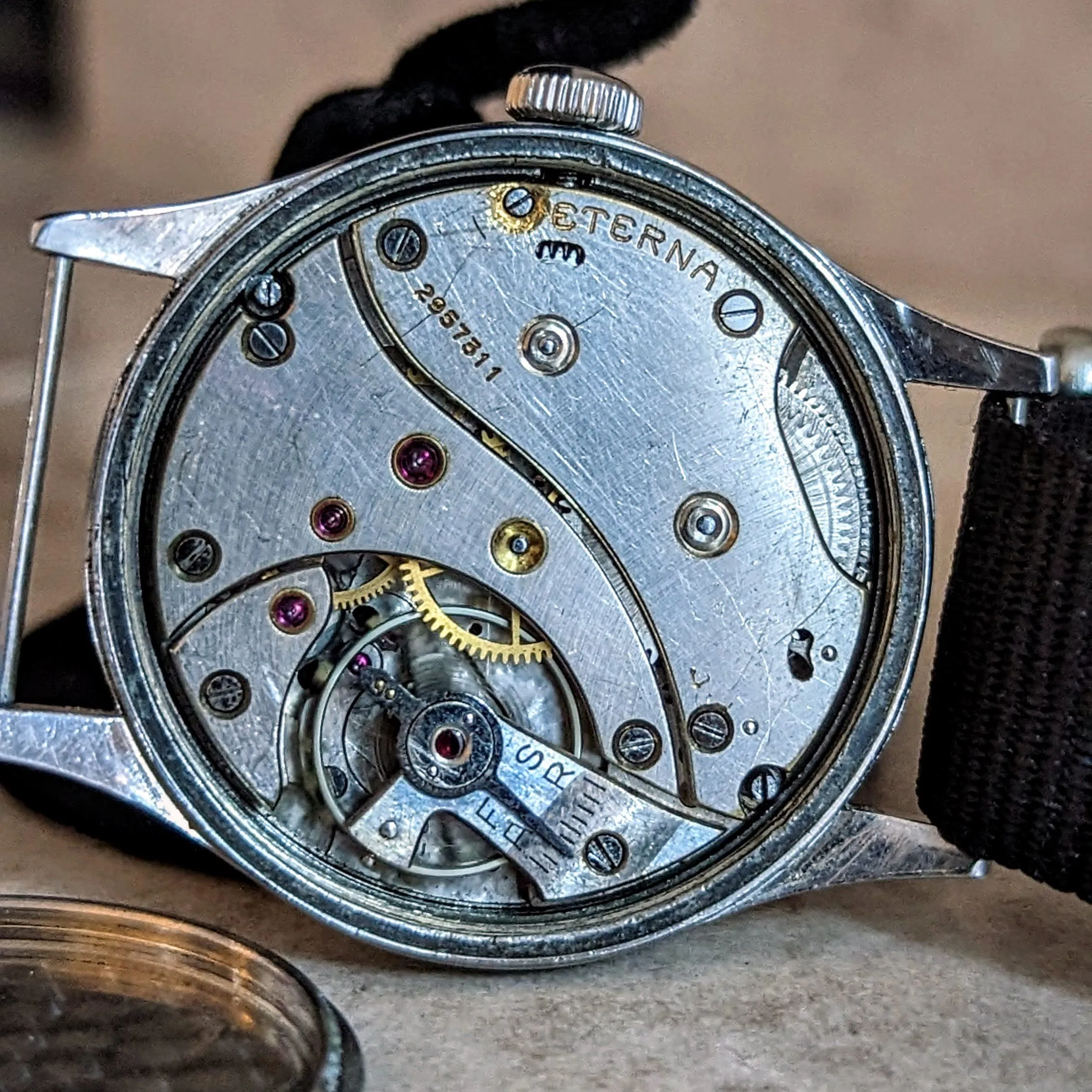 1942 ETERNA WWII Military Jumbo Wristwatch 15 Jewels Cal. 852 Swiss Vintage Watch