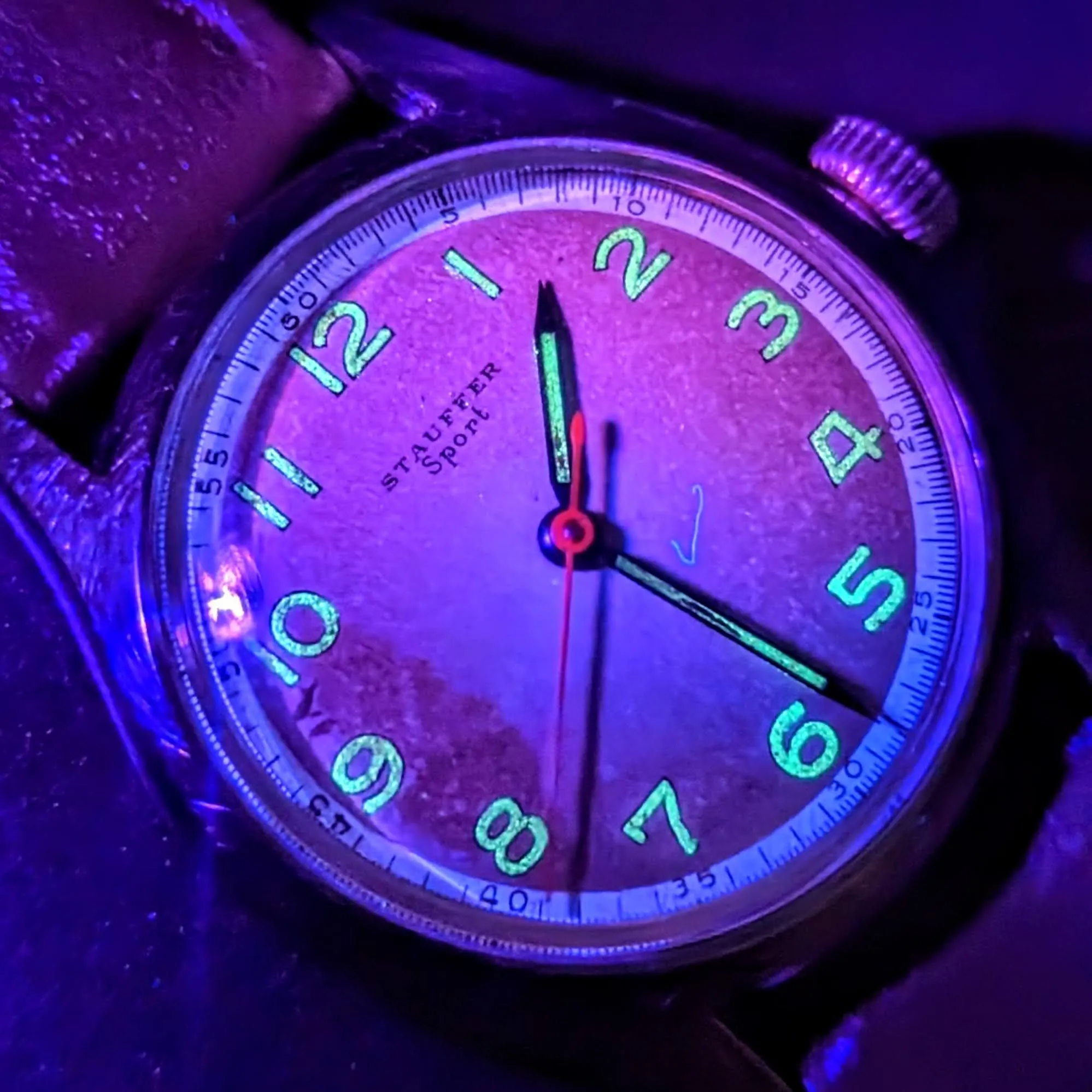 1950s STAUFFER Sport Wristwatch 17 Jewels Swiss Made Military Style Watch