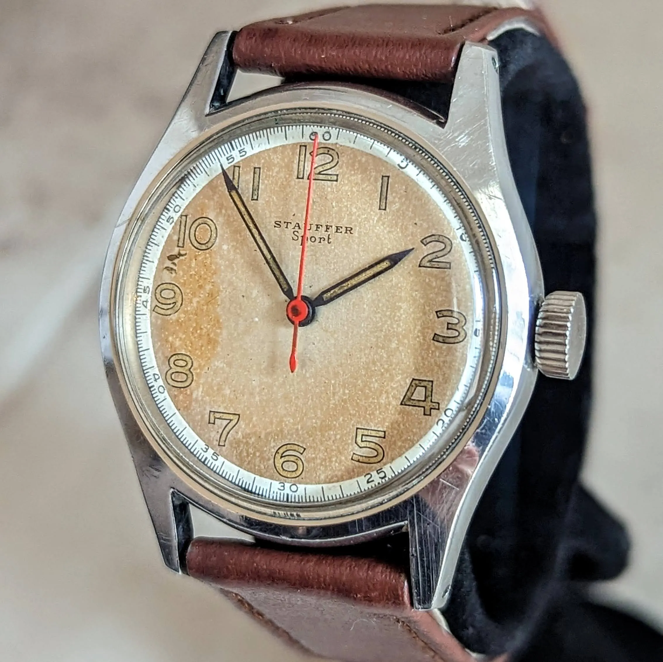 1950s STAUFFER Sport Wristwatch 17 Jewels Swiss Made Military Style Watch