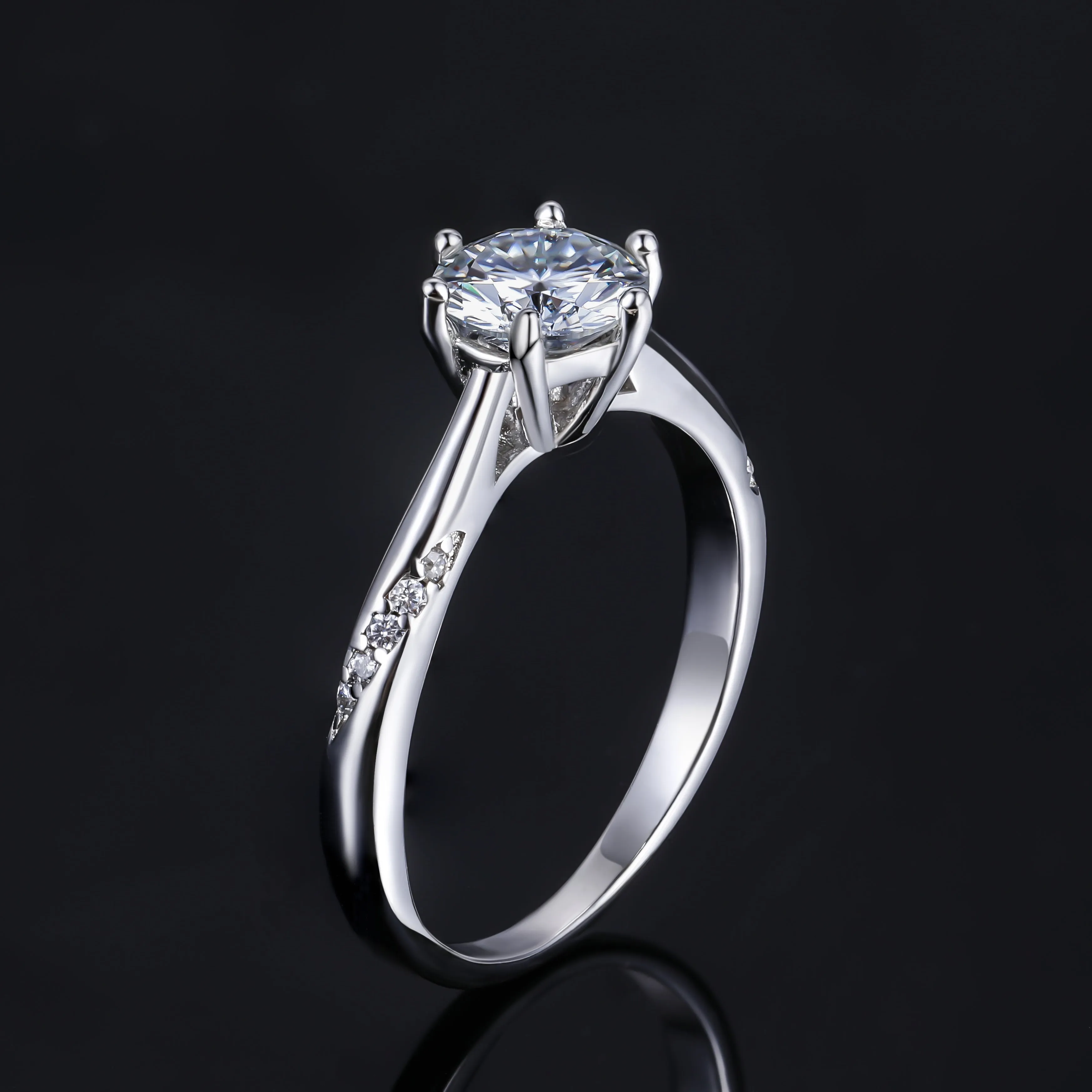 1CT Round Cut Moissanite Wedding Rings