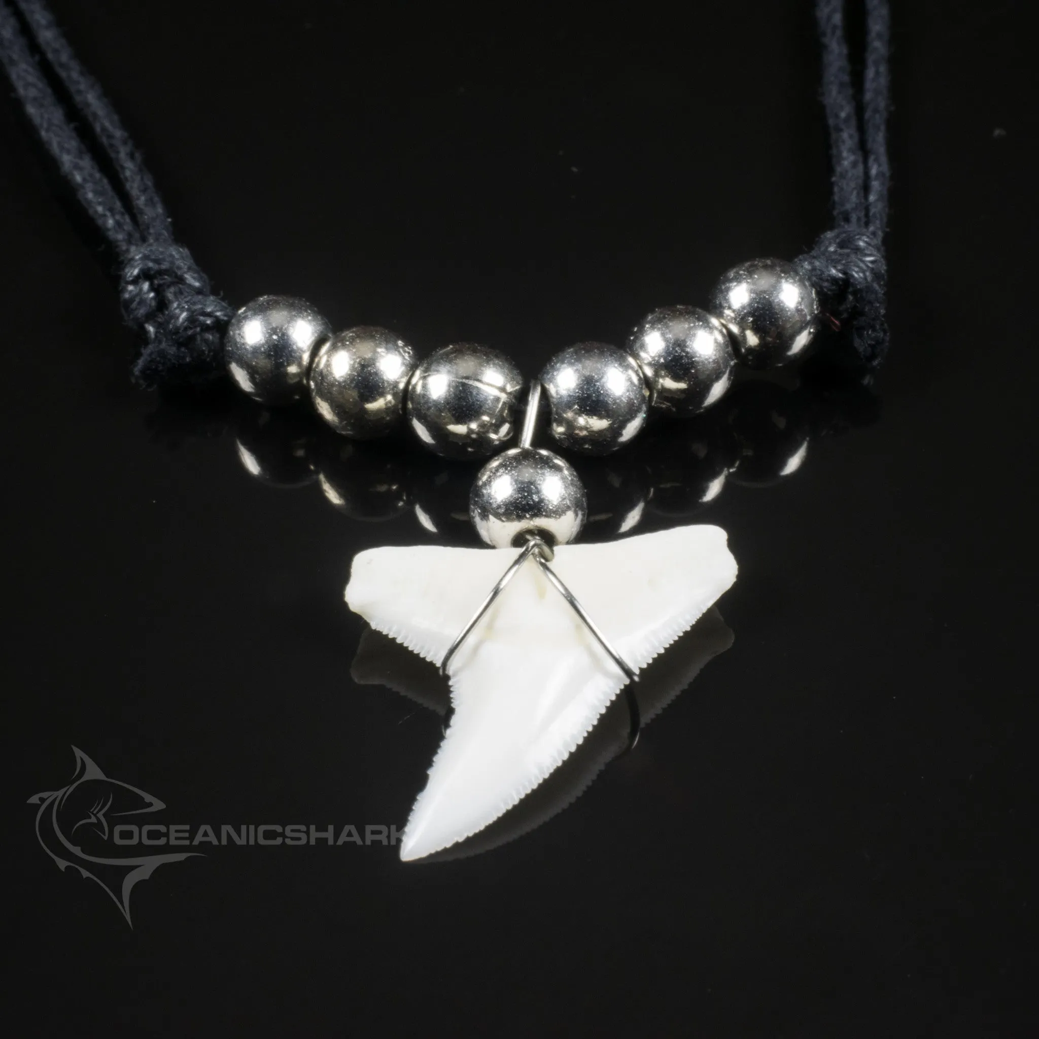 Blue Shark Tooth Chrome Colour Beads Souvenir c135