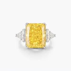 Brilliant yellow ring set with high carbon diamonds ring