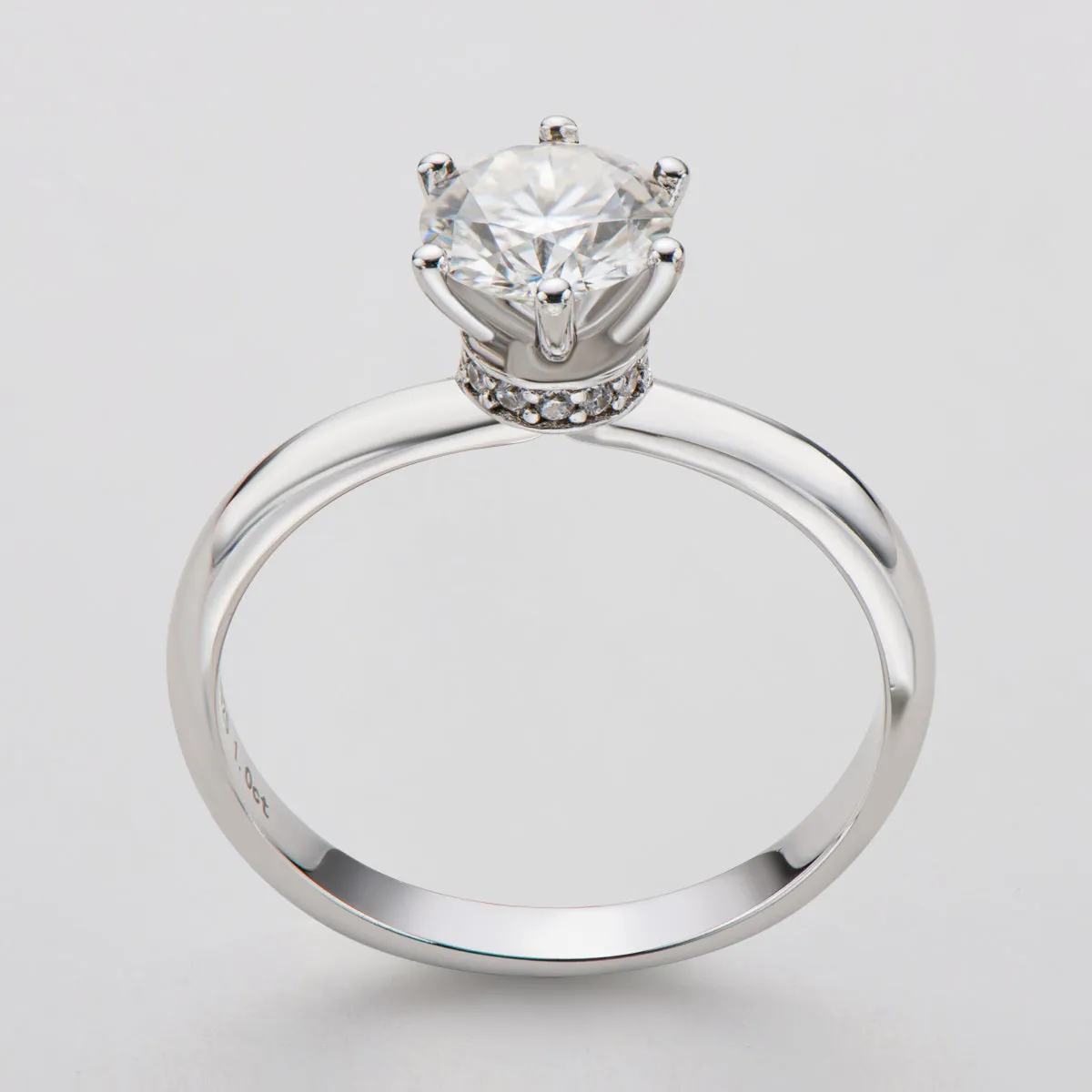 Classic Round Cut Moissanite Diamond Fashion Solitaire Ring