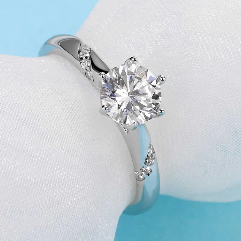 Classic Round Cut Moissanite Diamond Fashion Solitaire Ring