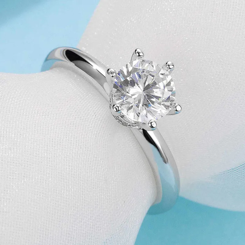 Classic Round Cut Moissanite Diamond Fashion Solitaire Ring