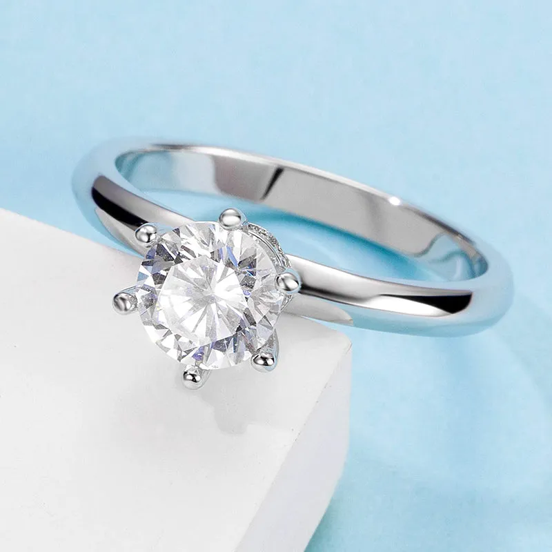 Classic Round Cut Moissanite Diamond Fashion Solitaire Ring