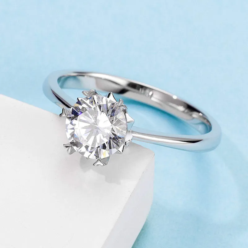 Classic Round Cut Moissanite Diamond Solitaire Ring