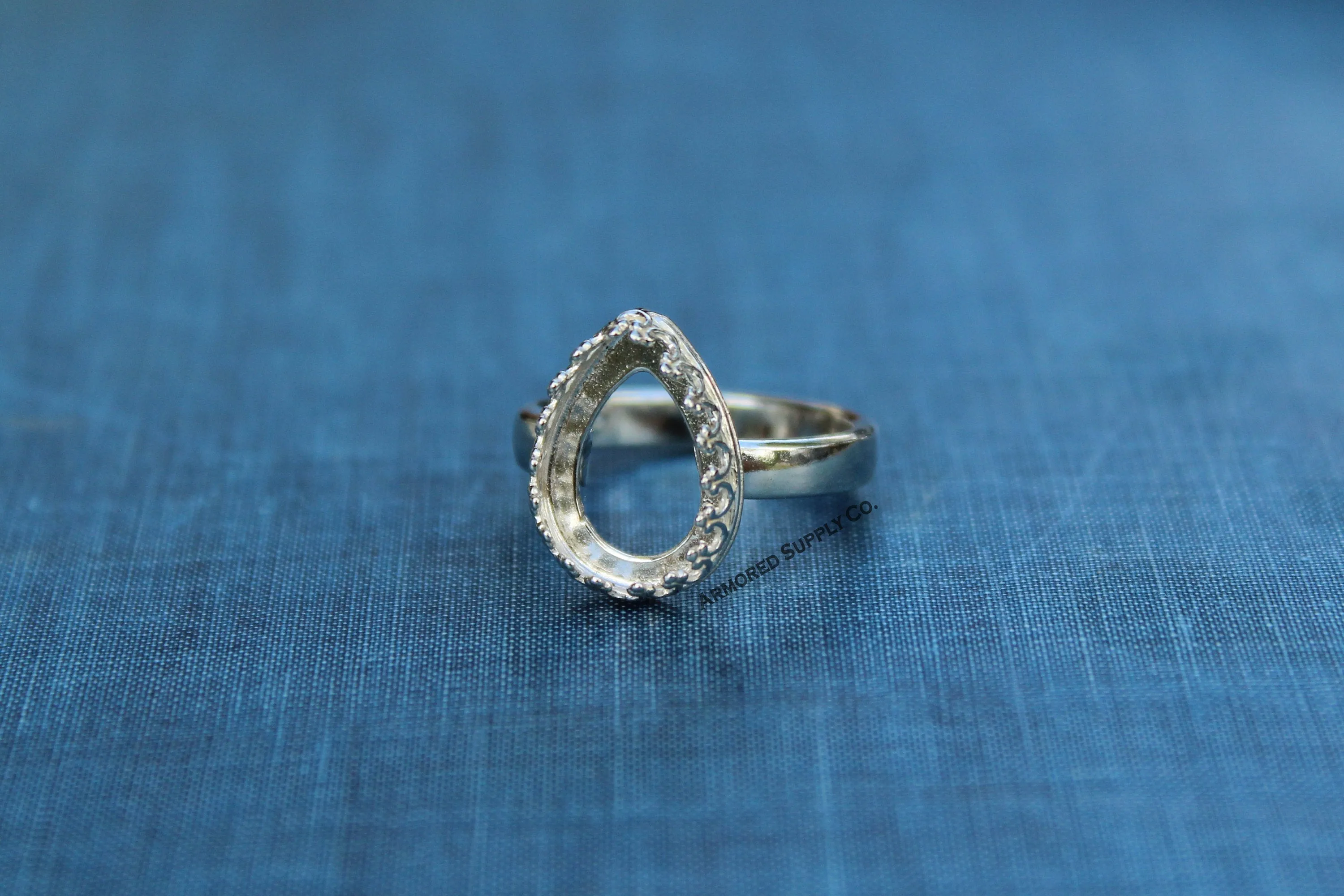 Crown Pear Tear Drop Bezel Comfort Ring Band Silver