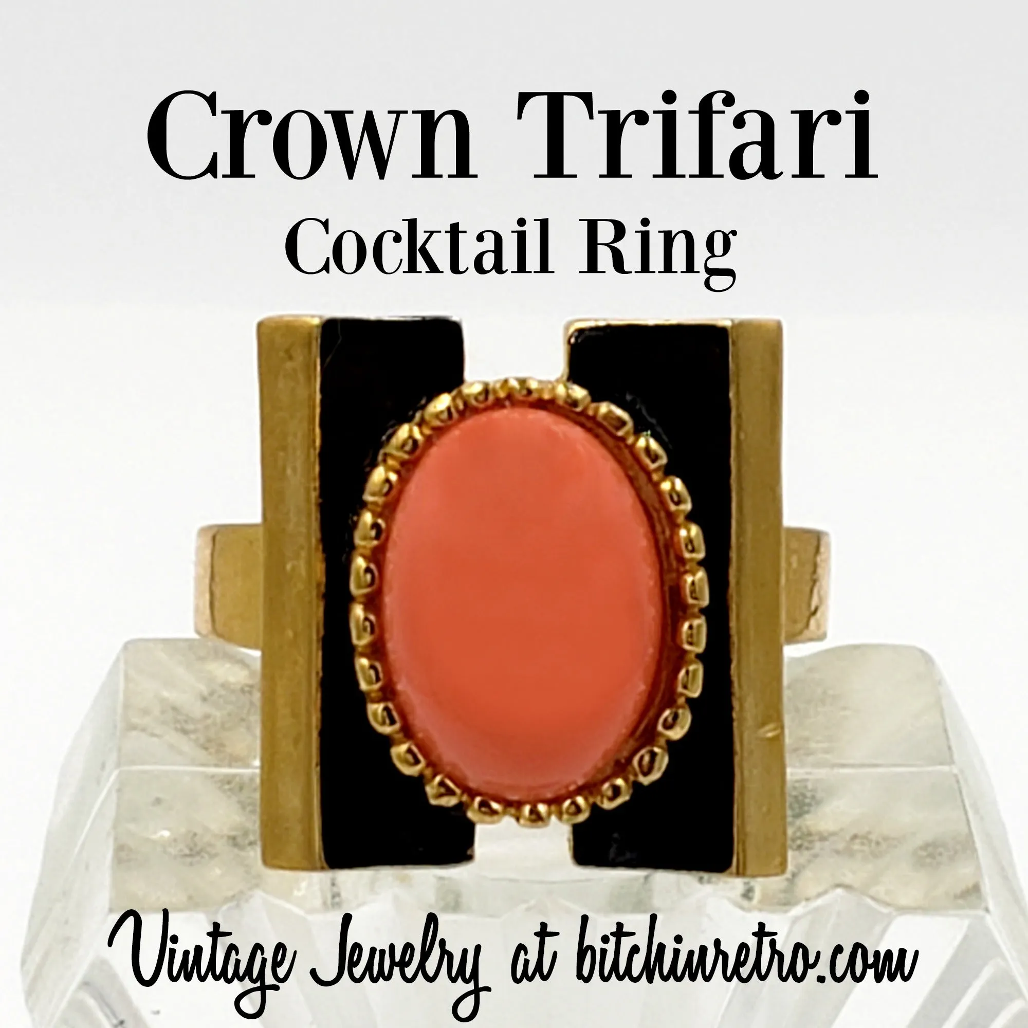 Crown Trifari Vintage Cocktail Ring With Art Deco Style