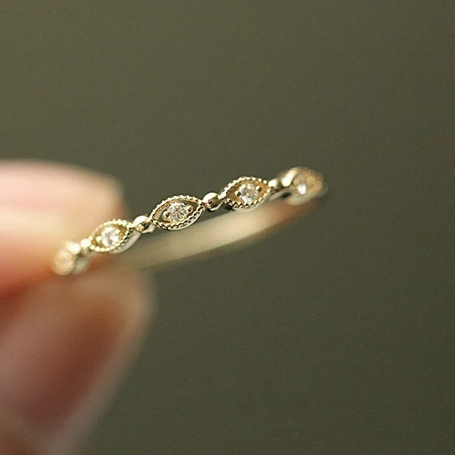 Dainty Crown Ring
