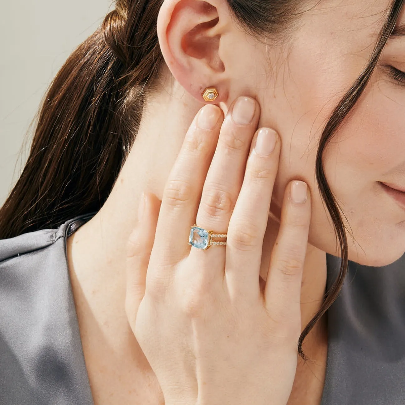 Geometrix 18K Yellow Gold Cushion Blue Topaz & Diamond Ring