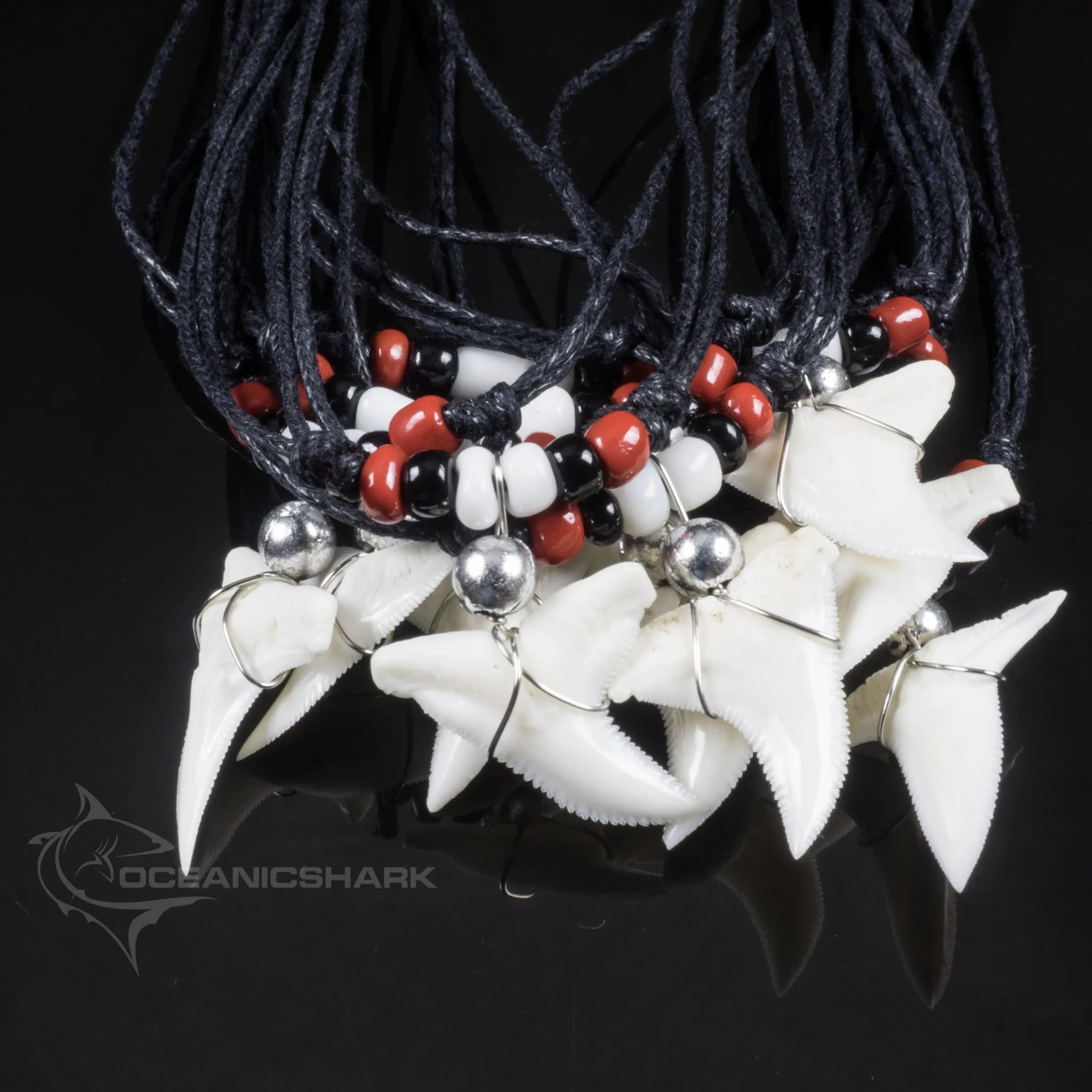 Manchester united fc shark teeth NL red black white c149