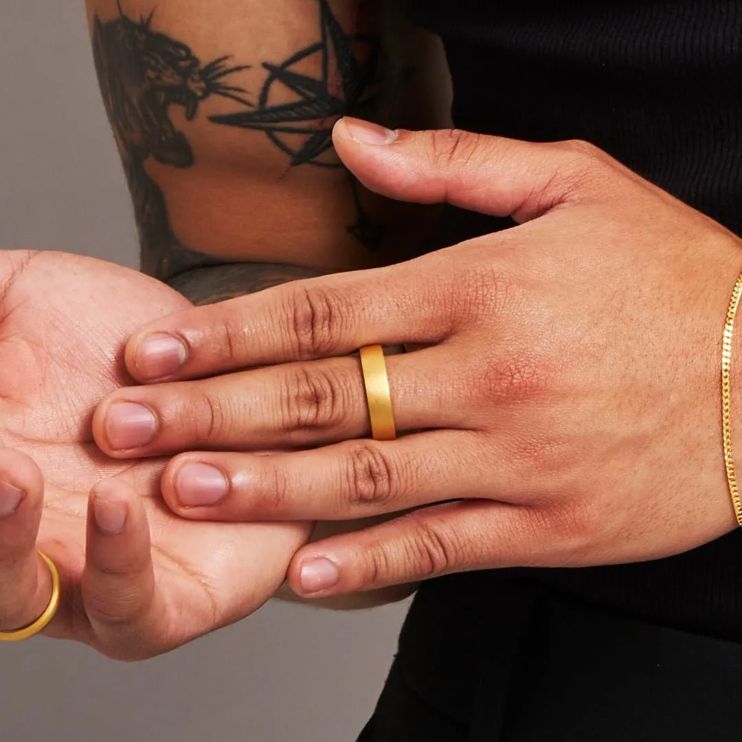 Medium Flat Ring