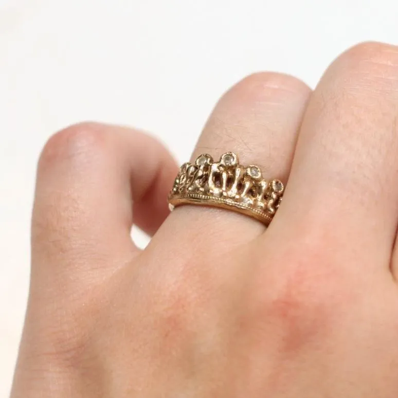 Mermaid Crown - Diamond Wedding band