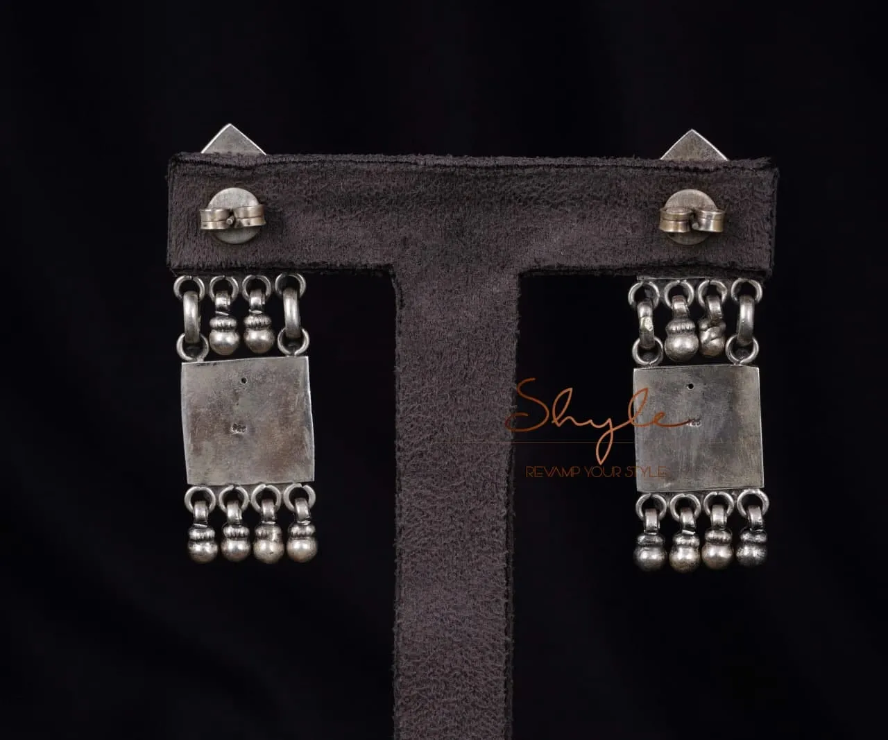 Moh Floral Detailed Layered Earrings