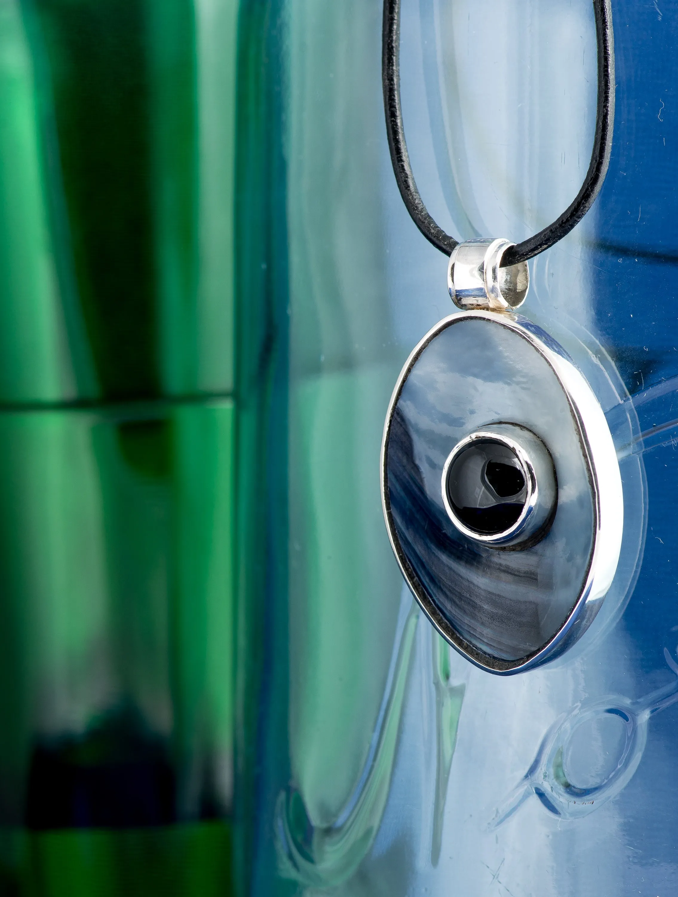 OCEAN'S EYE Necklace