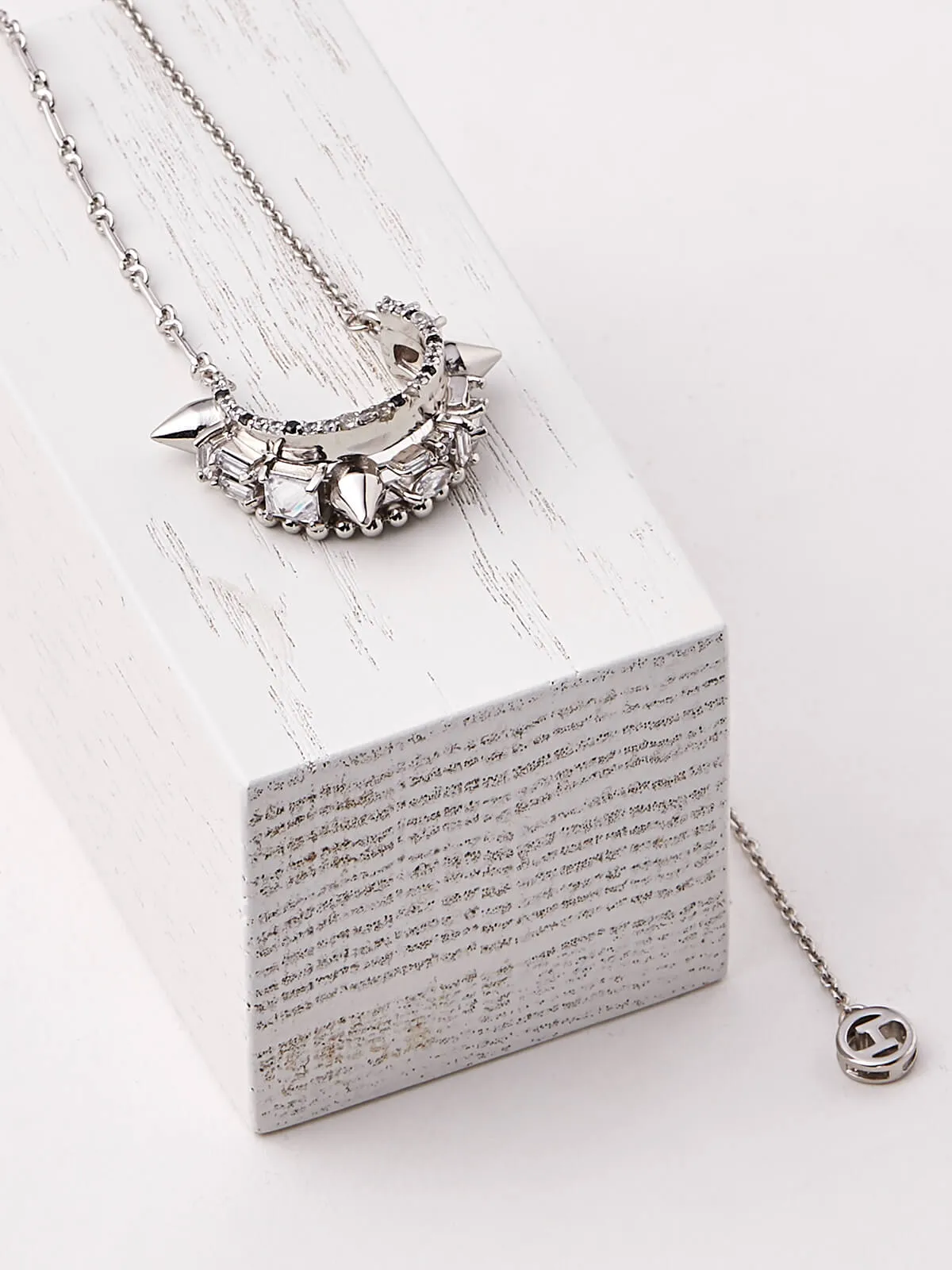 Outhouse   I    OH Abernant Orion Silver Crescent Pendant Silver New OHAW19PE021