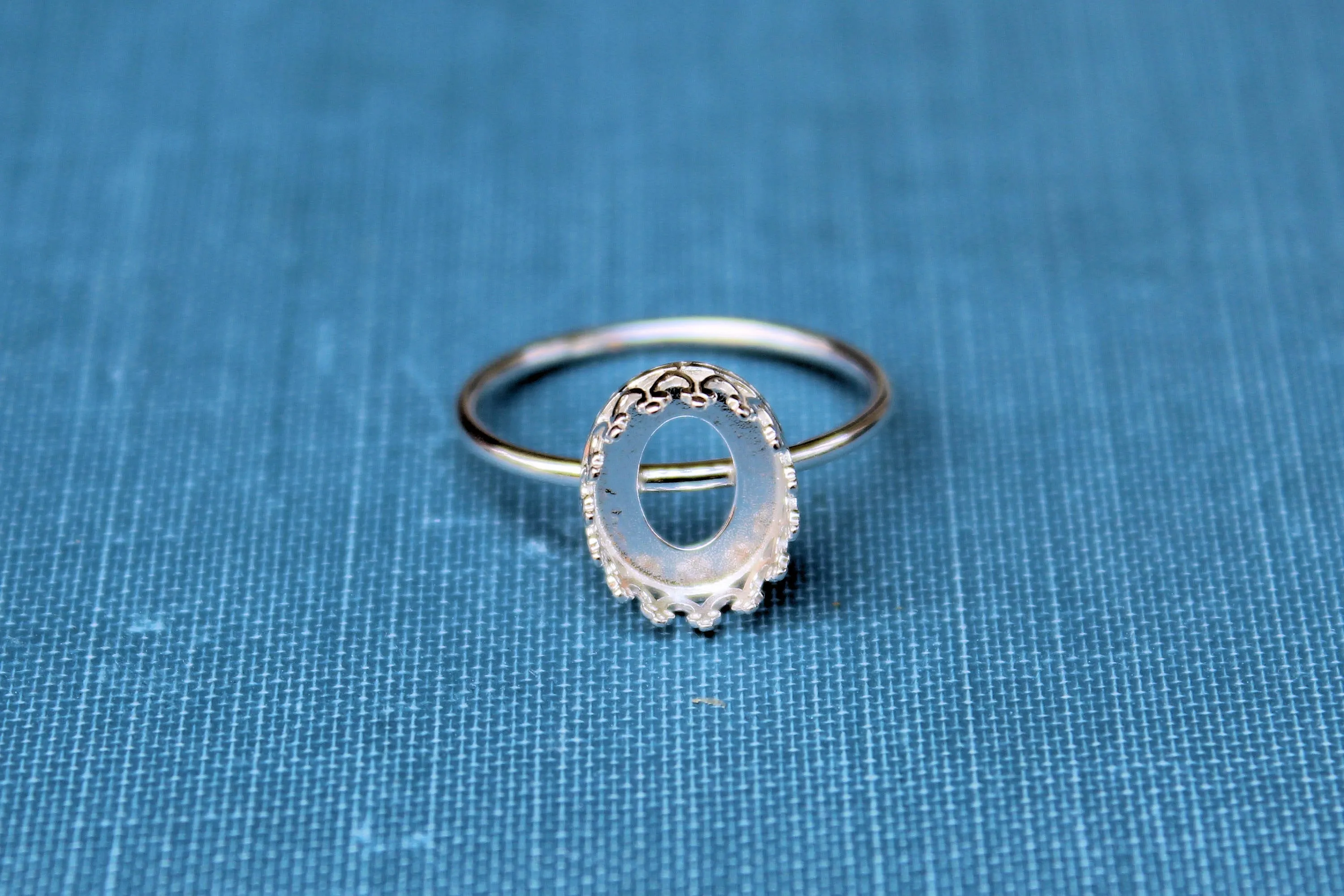 Oval 12x10mm Crown Bezel Cup Ring blank Silver