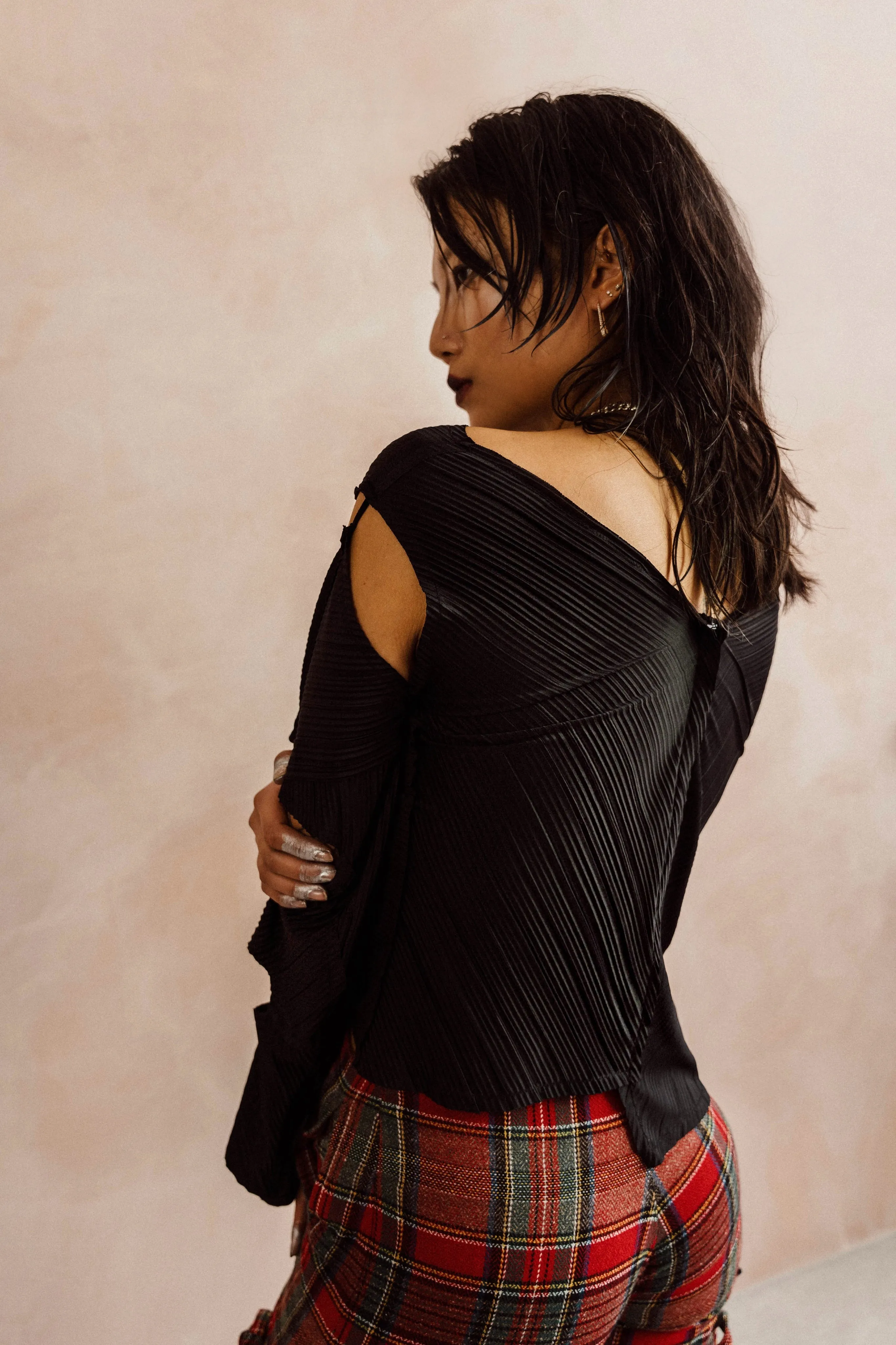 RINGS OF SATURN Pleated Top