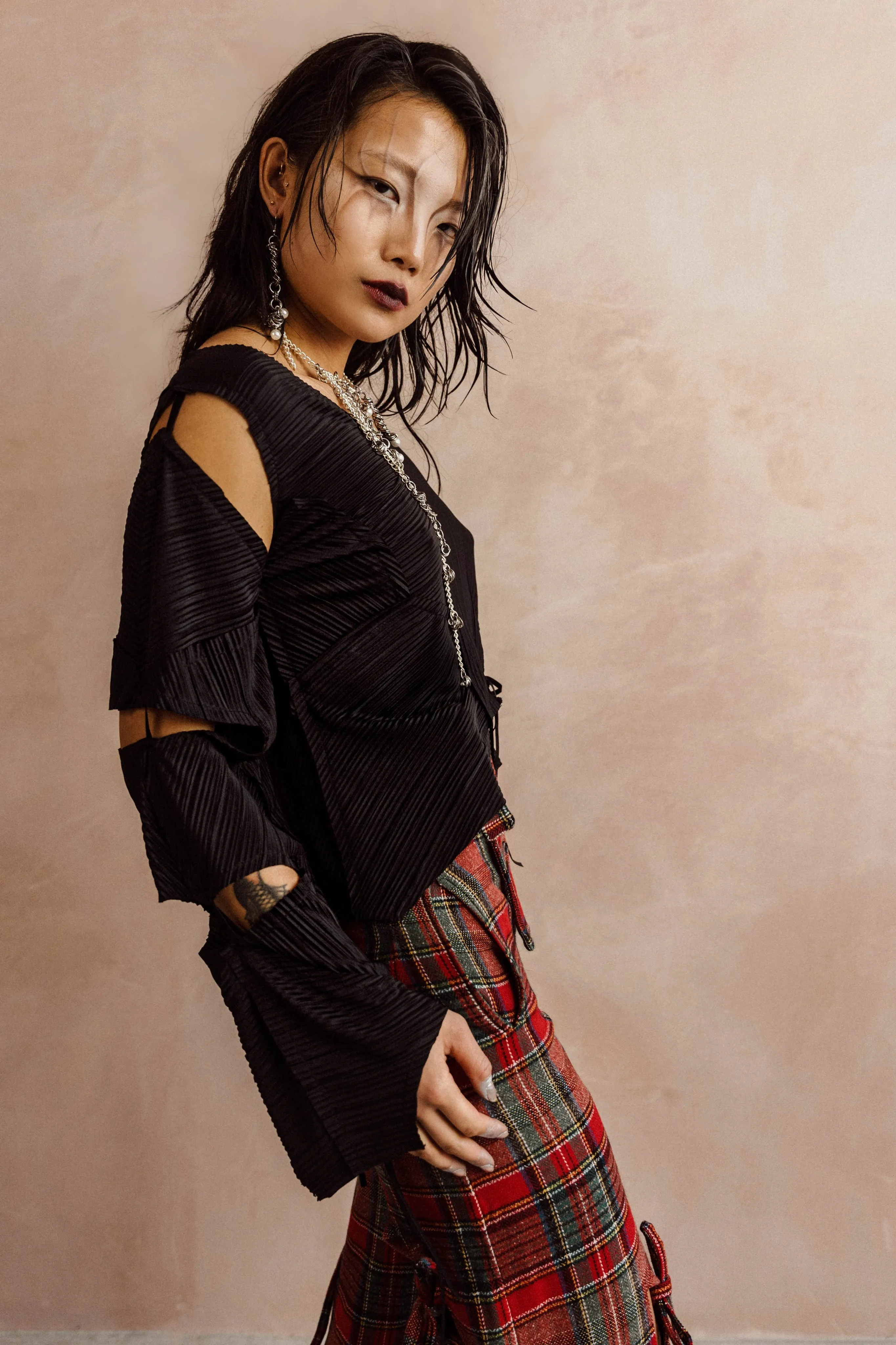 RINGS OF SATURN Pleated Top