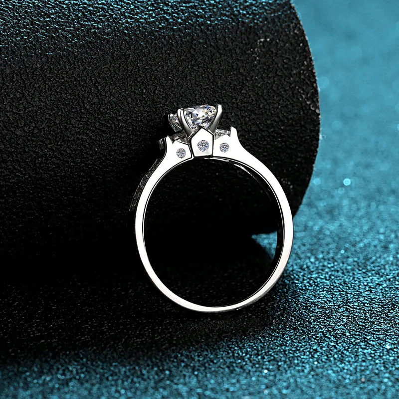 Round Cut Moissanite Diamond Crown Ring