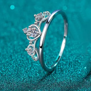 Round Cut Moissanite Diamond Crown Ring