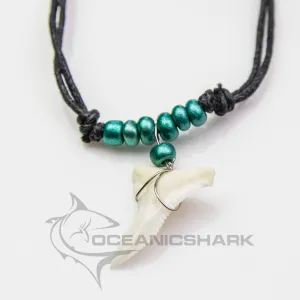 Shark Tooth Necklace Pearly Green c142