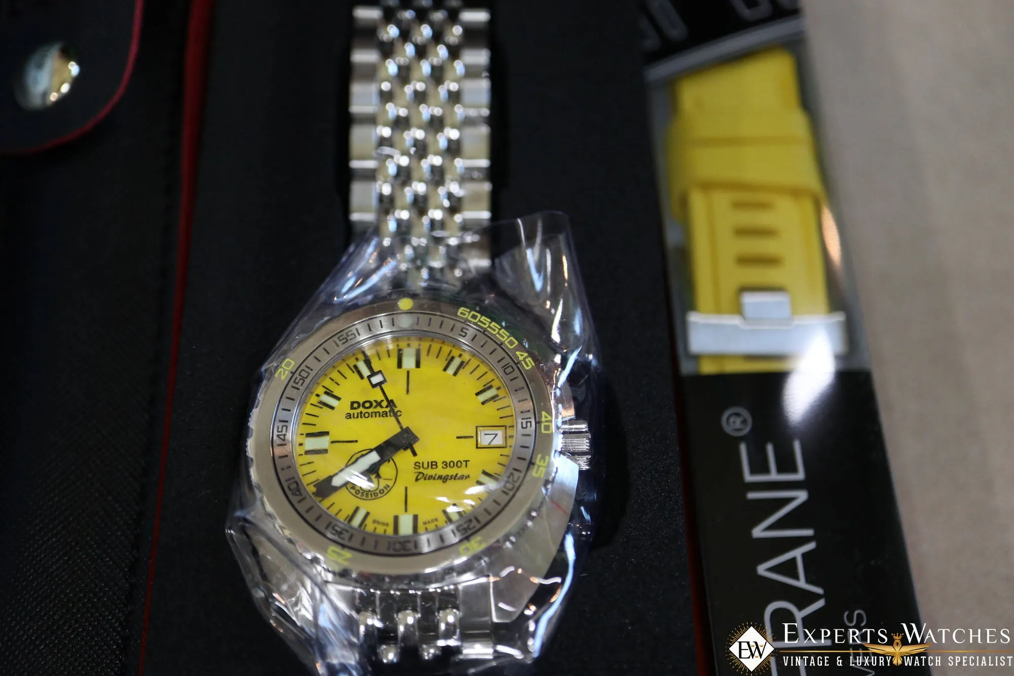 Sold!!! New Limited Edition Doxa Sub 300T Poseidon Divingstar Yellow Dial Full Set Belt