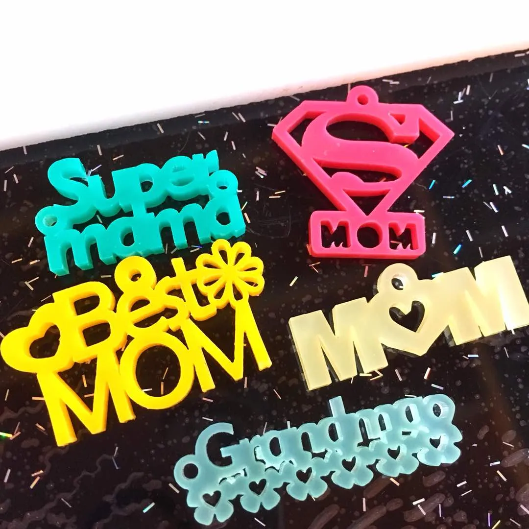 Supermom mother's day charms / 10 Pieces, 20-35mm
