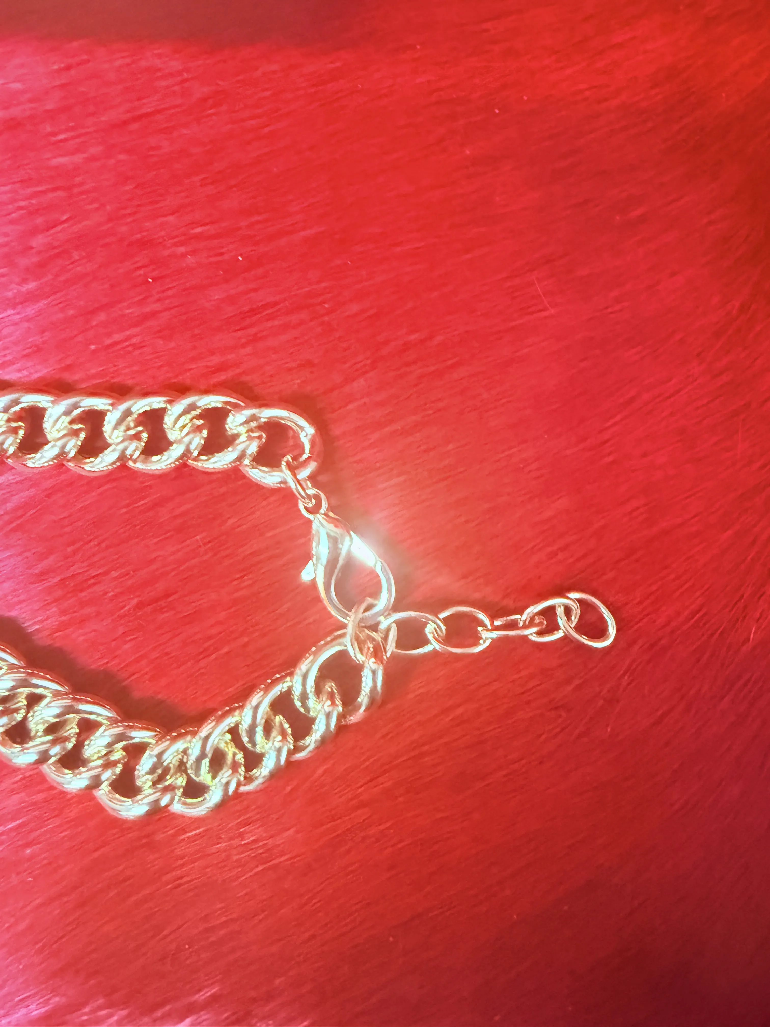 The Golden Power Chain Necklace