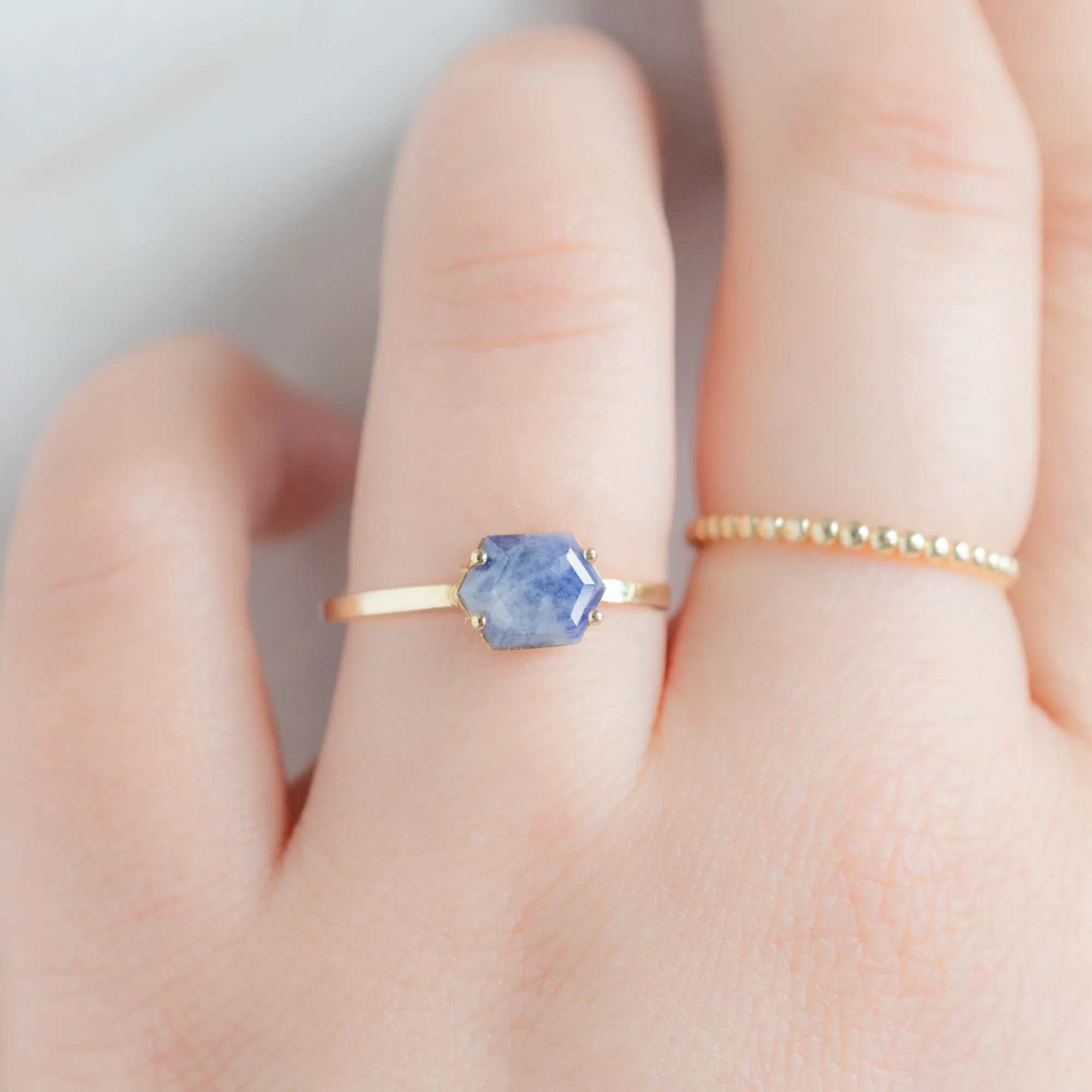 The Raw Sapphire Hexagon Ring | 10K Yellow Gold