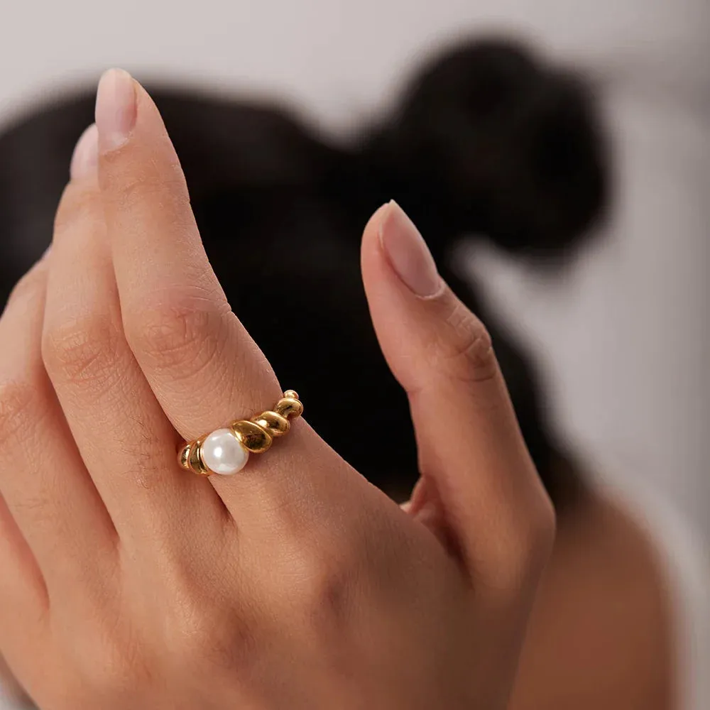 Trendy Rings