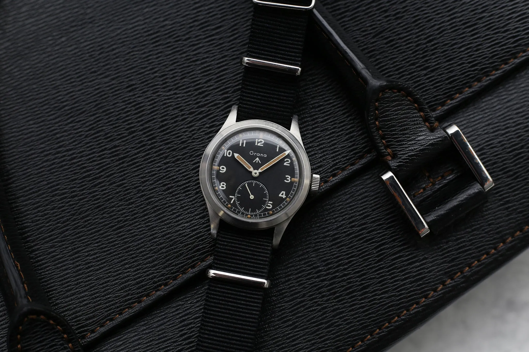 W.W.W. British Dirty Dozen Military Watch | M18565 | Steel