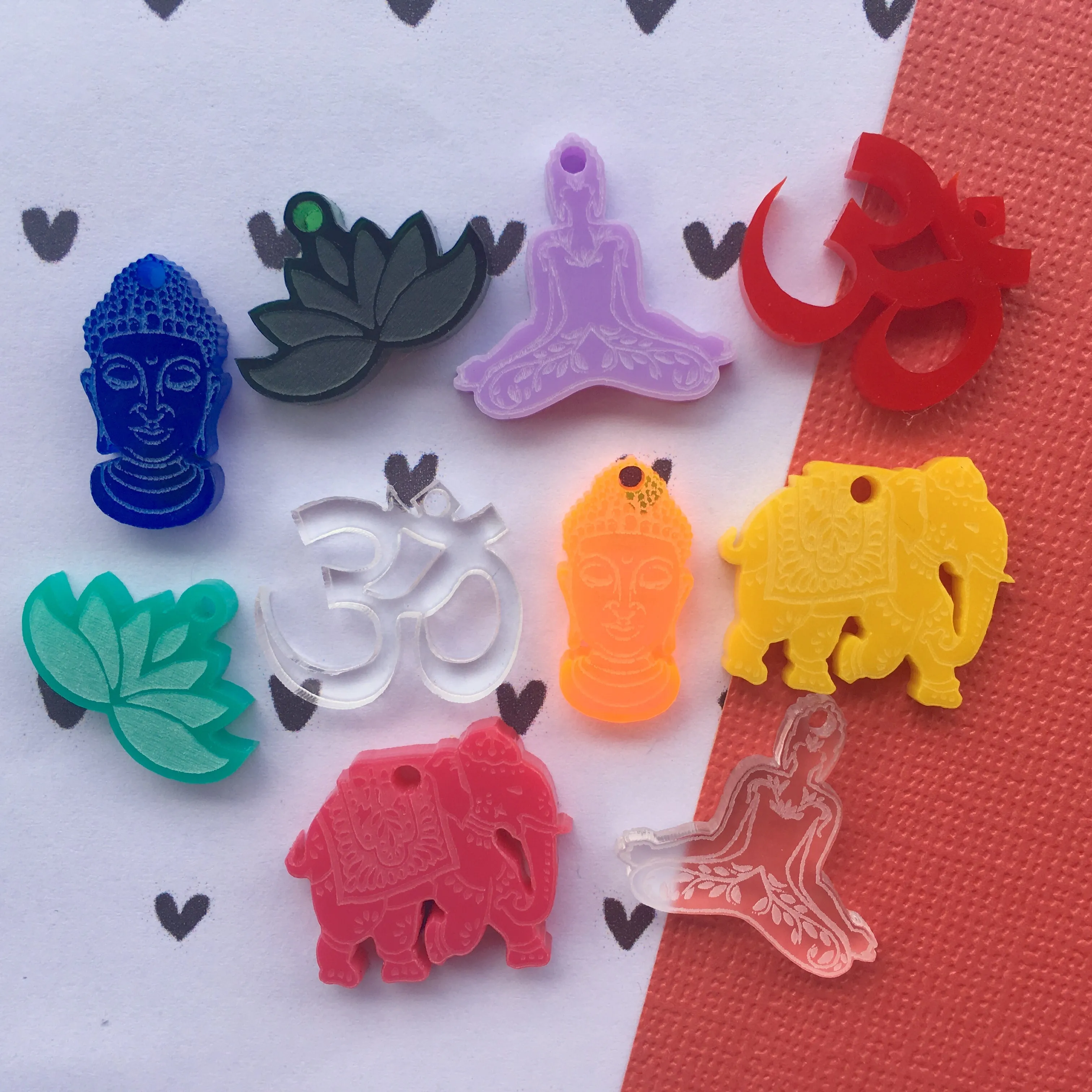 Zen and Buddhism ॐ Charms in Mixed Colors / 10 Pieces, 20mm